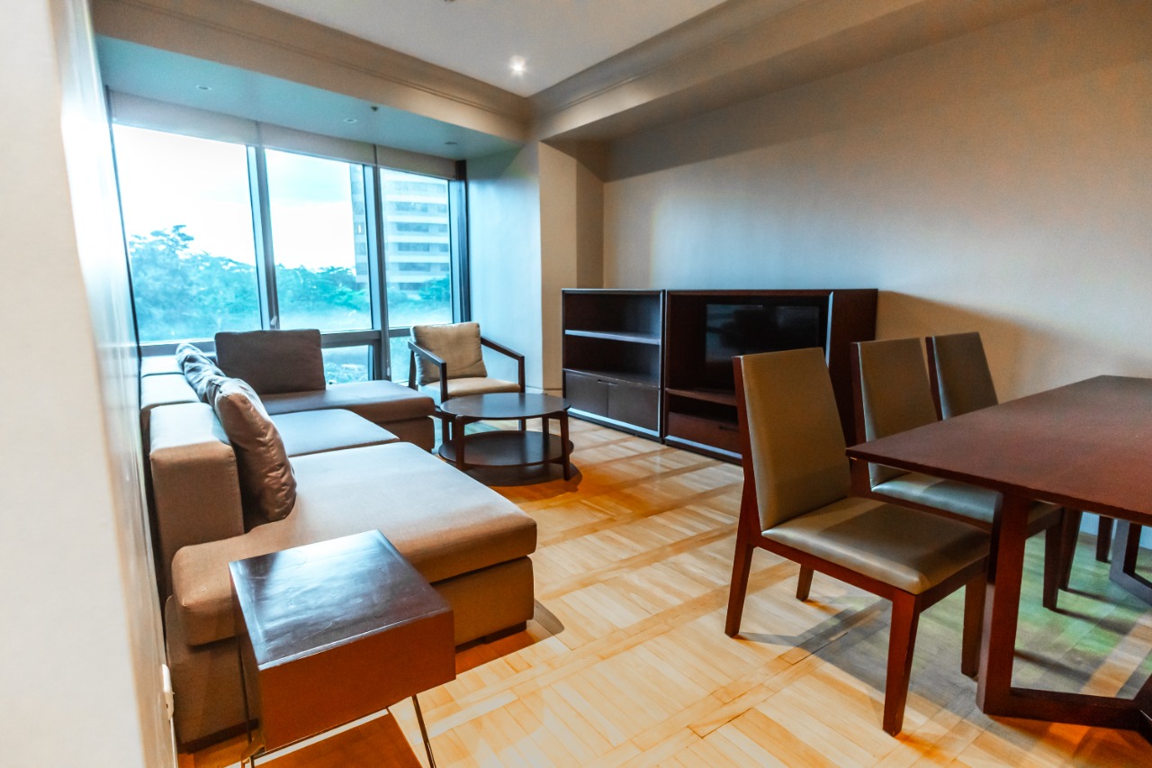 One McKinley Place, Furnished Condo Featured, For Rent in BGC