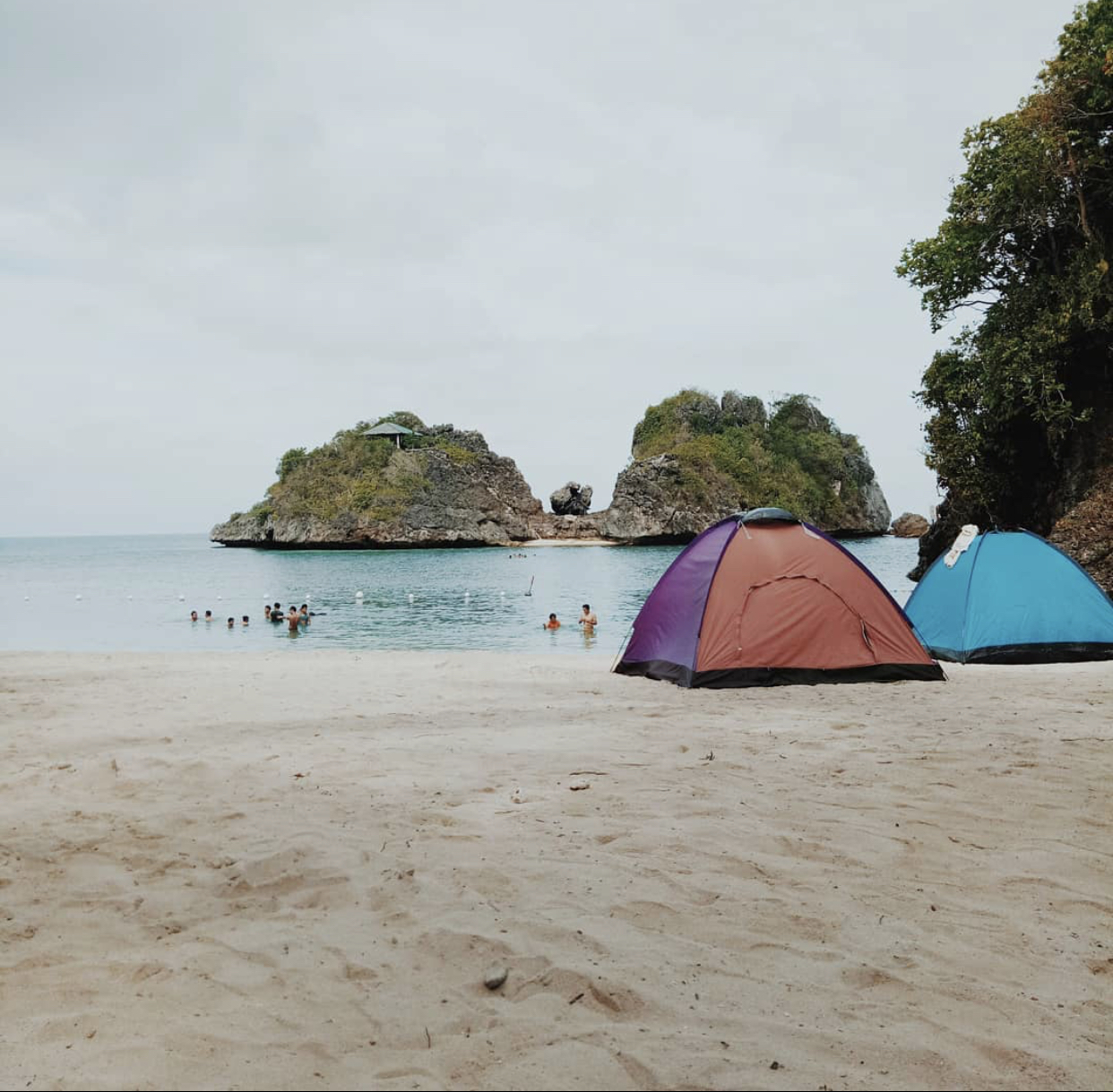 Tatlong Pulo Beach Beach Resort For Sale Global Properties Consultants