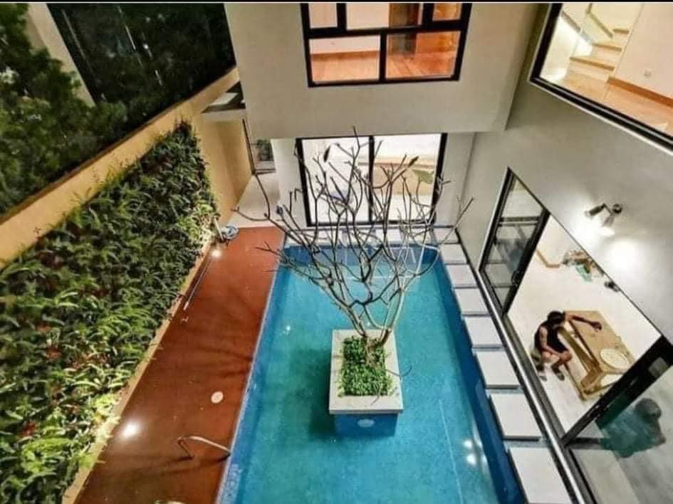 White Plains Subdivision Modern House House Featured, For Sale in