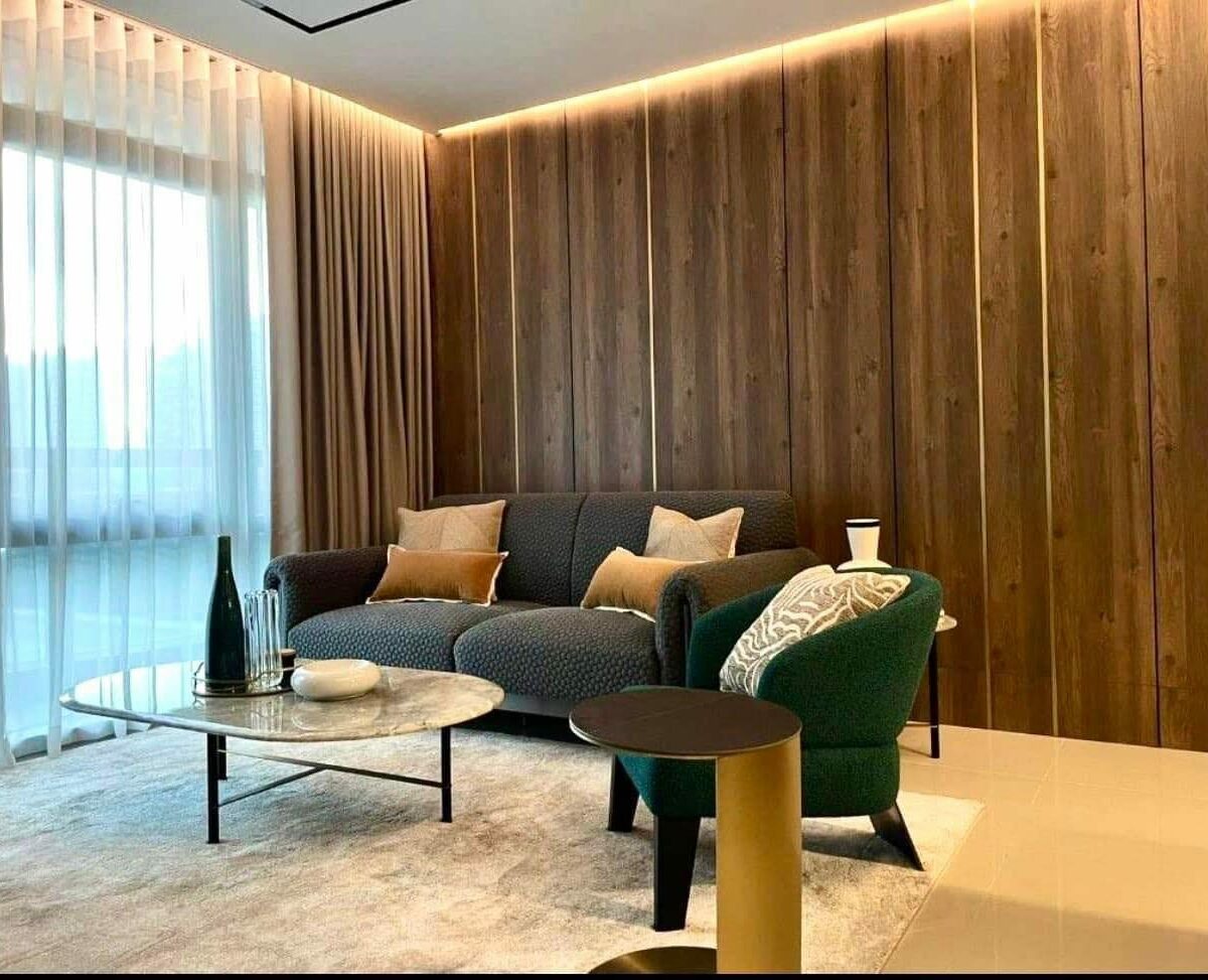 Newly turned-over 2 bedroom flex unit at East Gallery Place, Bonifacio ...