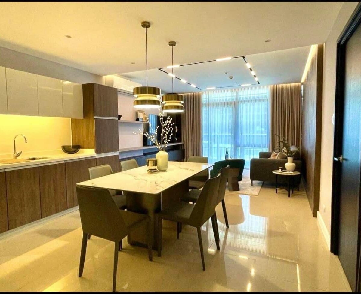 Newly turned-over 2 bedroom flex unit at East Gallery Place, Bonifacio ...